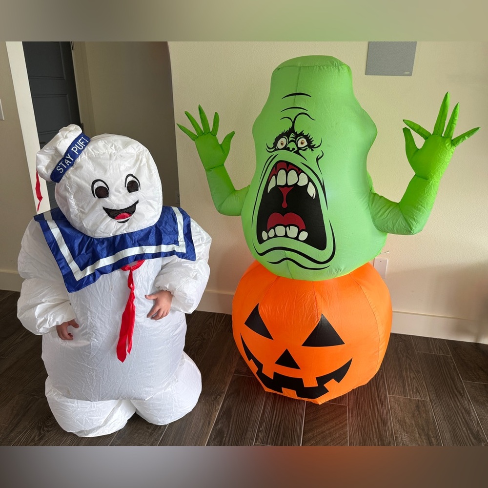 Ghostbusters Halloween Inflatables - Stay Puft Costume + Slimer Yard Decoration